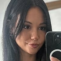 Leah Sharp Nude